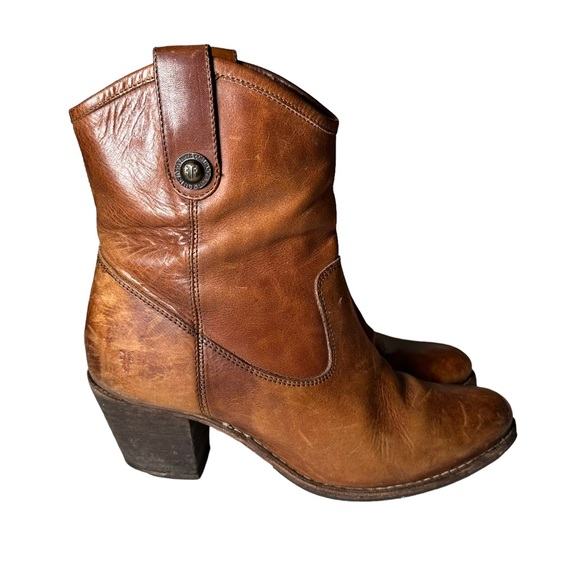 Frye Jackie Button Leather Ankle Boots Size 7.5 - Picture 7 of 16